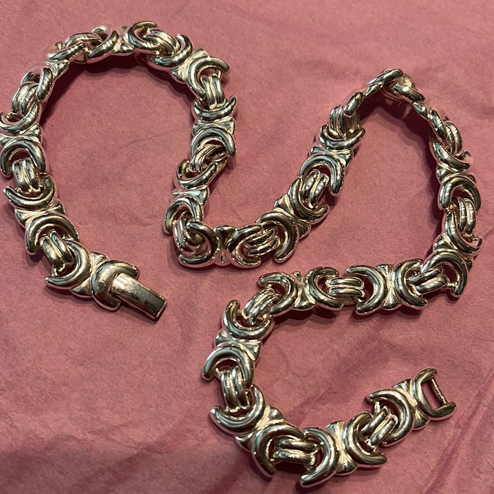 Vintage Flat Byzantine Necklace - Krementz - 16.5” long x 7/16” wide - STUNNING